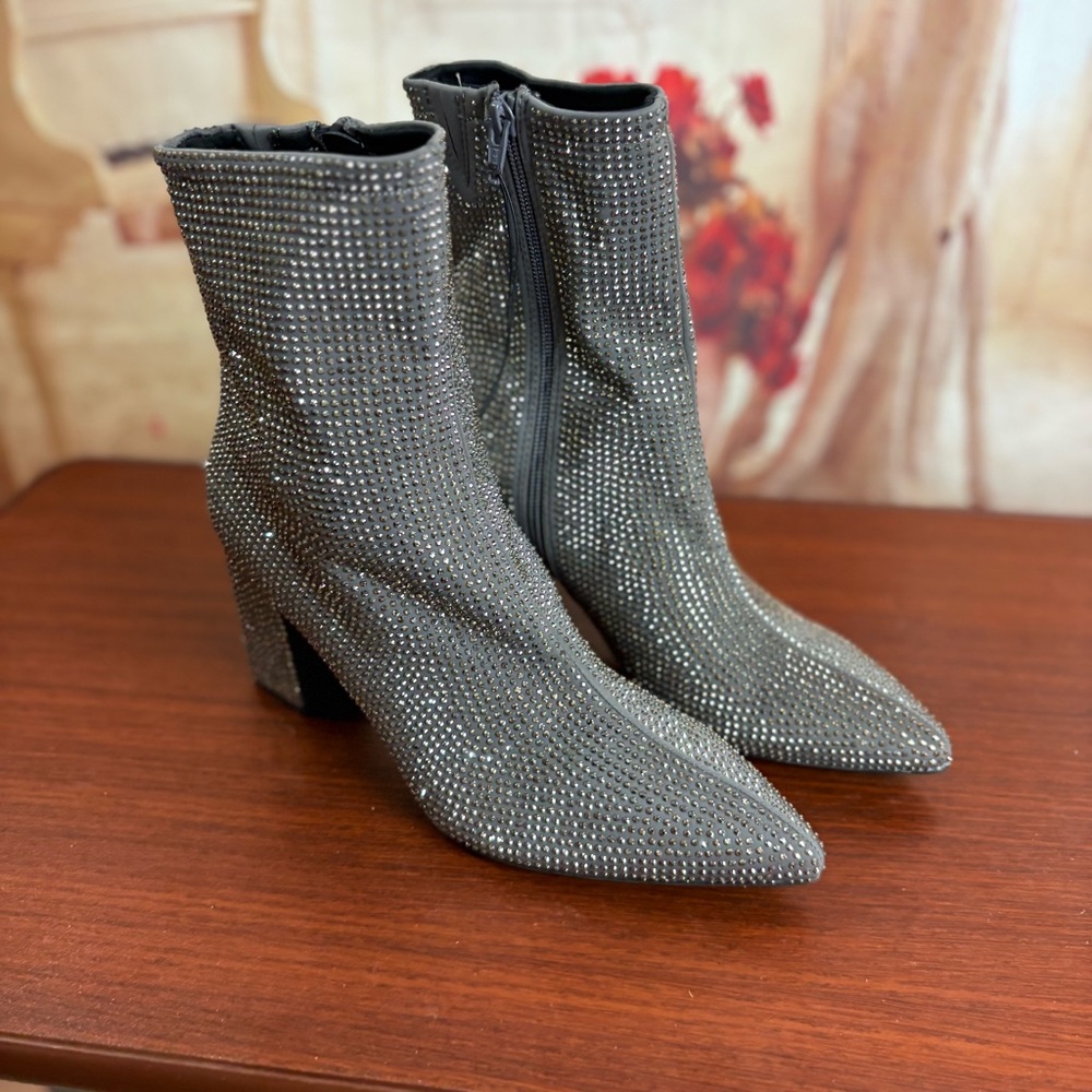 NEW A New Day Women's Gray beaded Ankle Boots - Picture 2 of 12